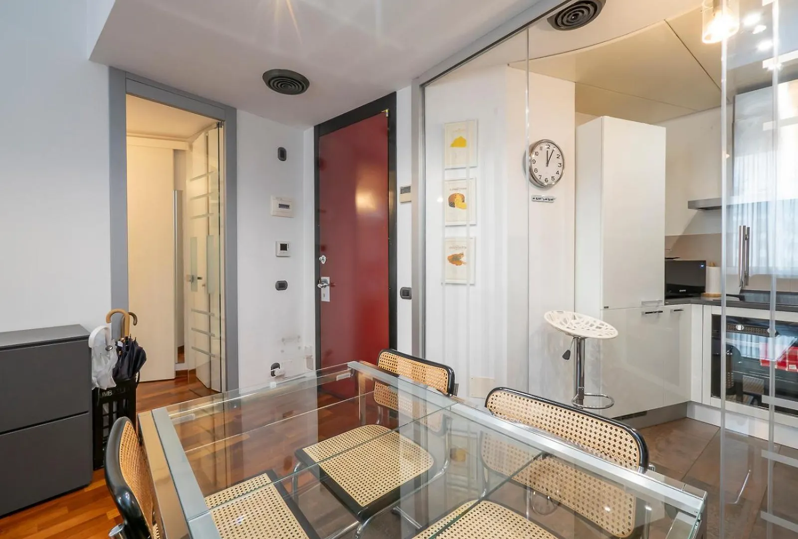 Youhosty - Elegant Duomo Apartment Milan